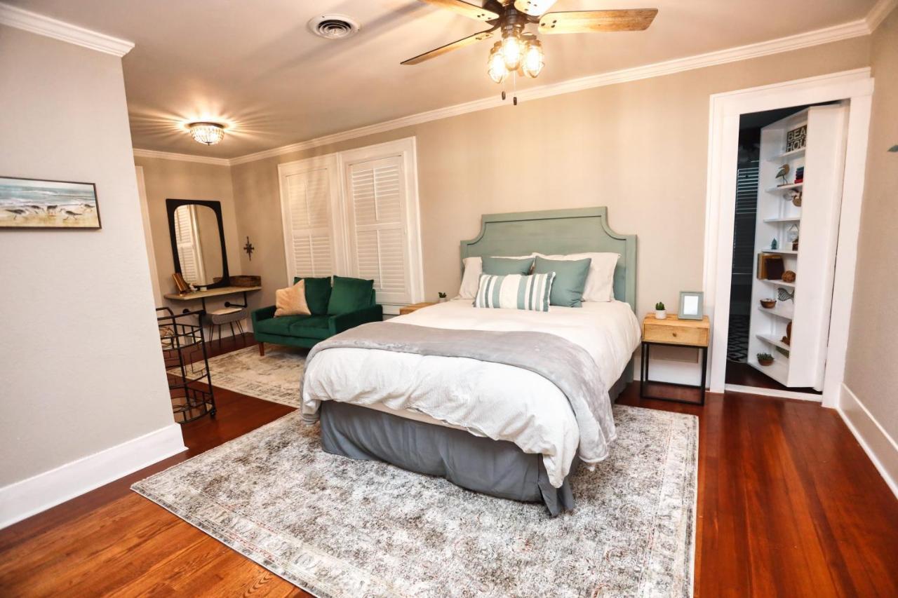 Historic Home Family Friendly Close To Seawall Galveston Eksteriør bilde