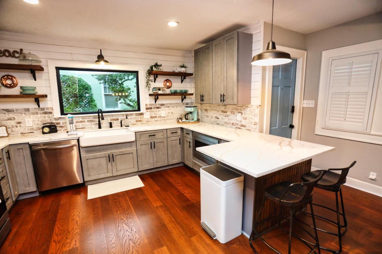 Historic Home Family Friendly Close To Seawall Galveston Eksteriør bilde